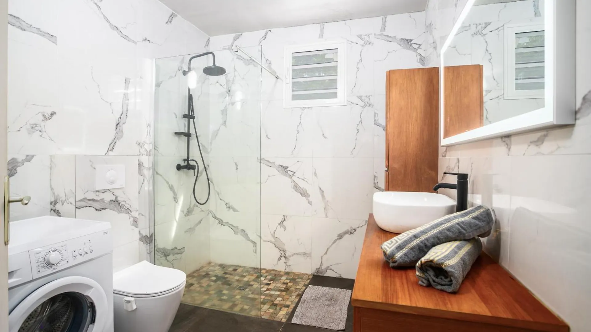 Semesterbostad Cozy Appartement A 5 Min De Anse Figuier Rivière-Pilote